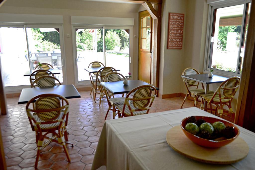 Le Clos Leonard Amboise Bagian luar foto